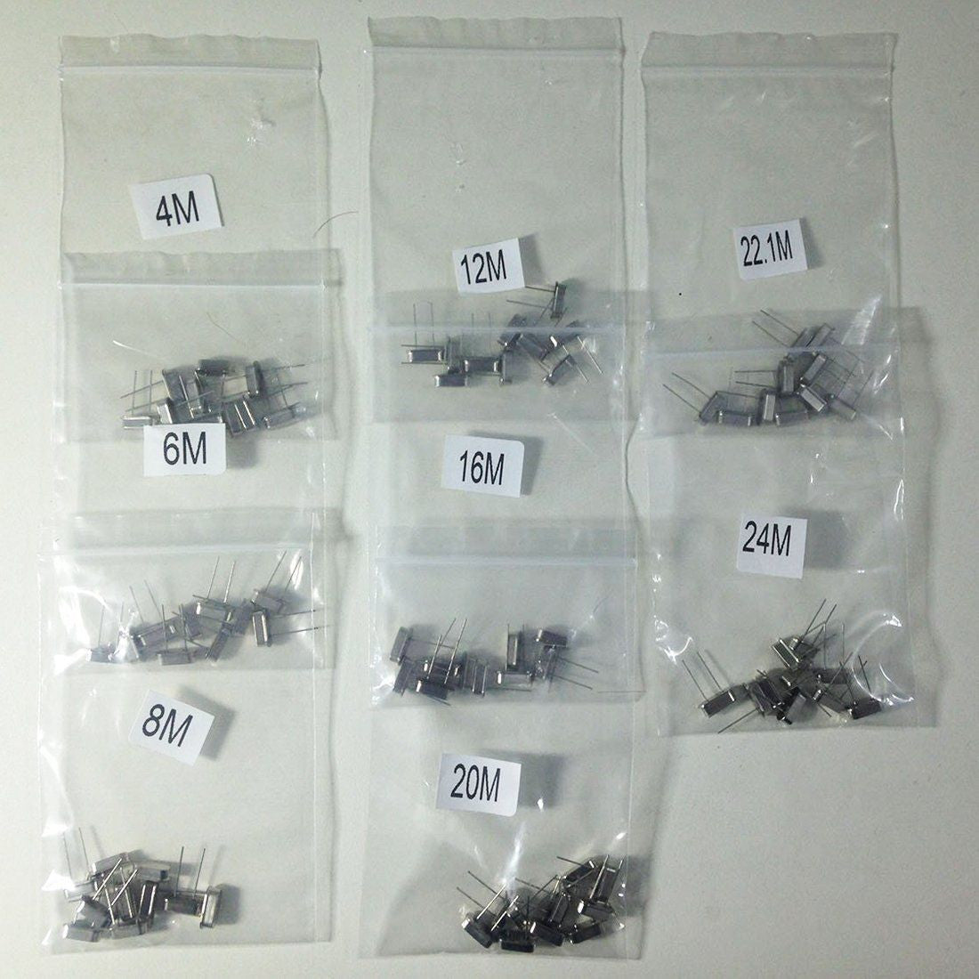 [Discontinued] SainSmart 80 Pcs, 8 value 4M,6M,8M,12M,16M,20M,22.1184M,24M Quartz Crystal Oscillator