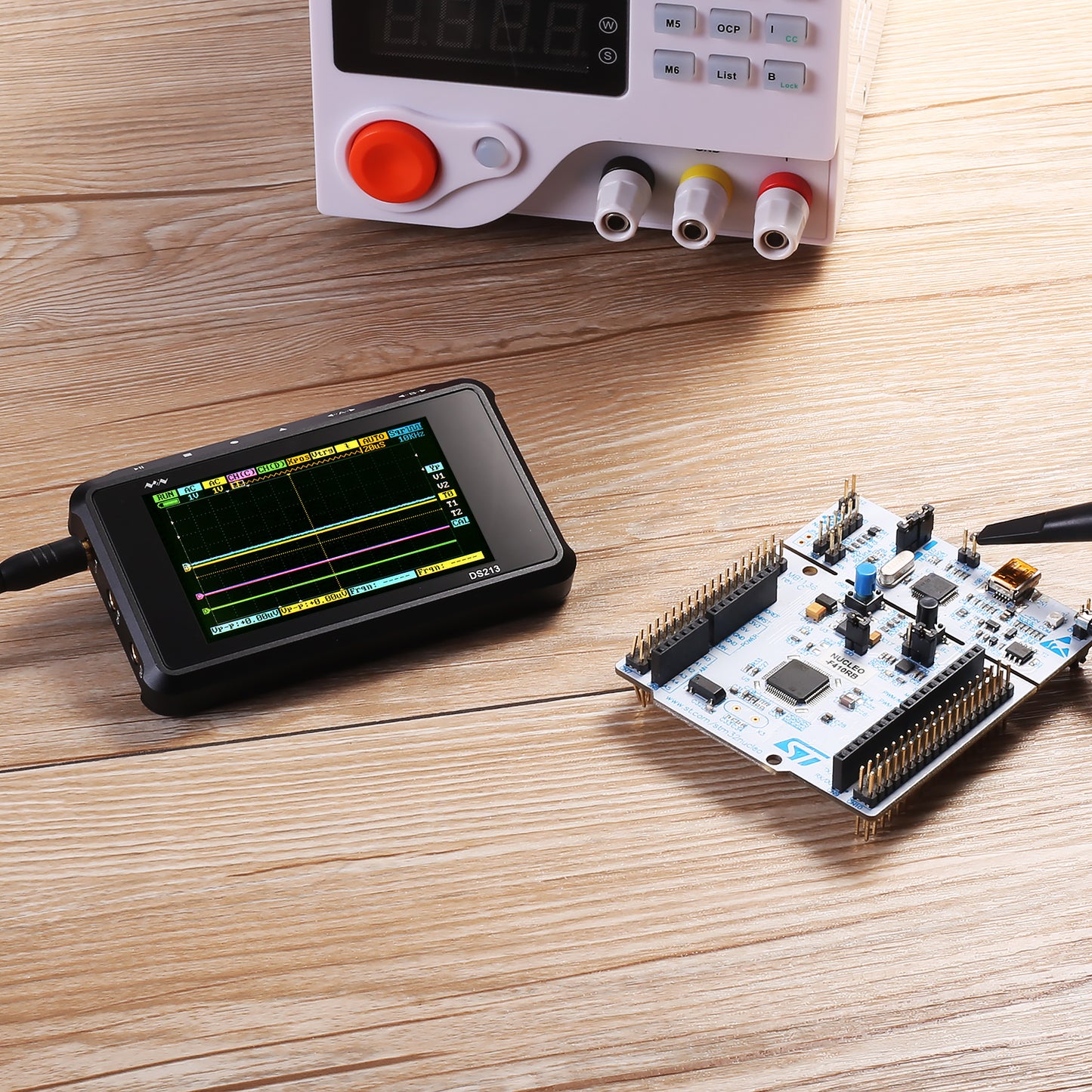 [Hide] DSO213 4-Channels Handheld Mini Digital Oscilloscope